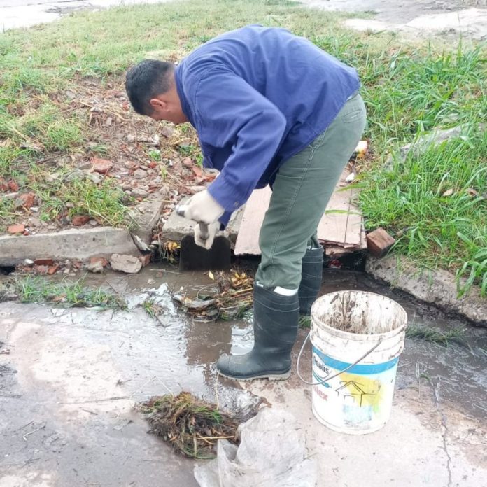 PERSONAL MUNICIPAL santa fe lluvia