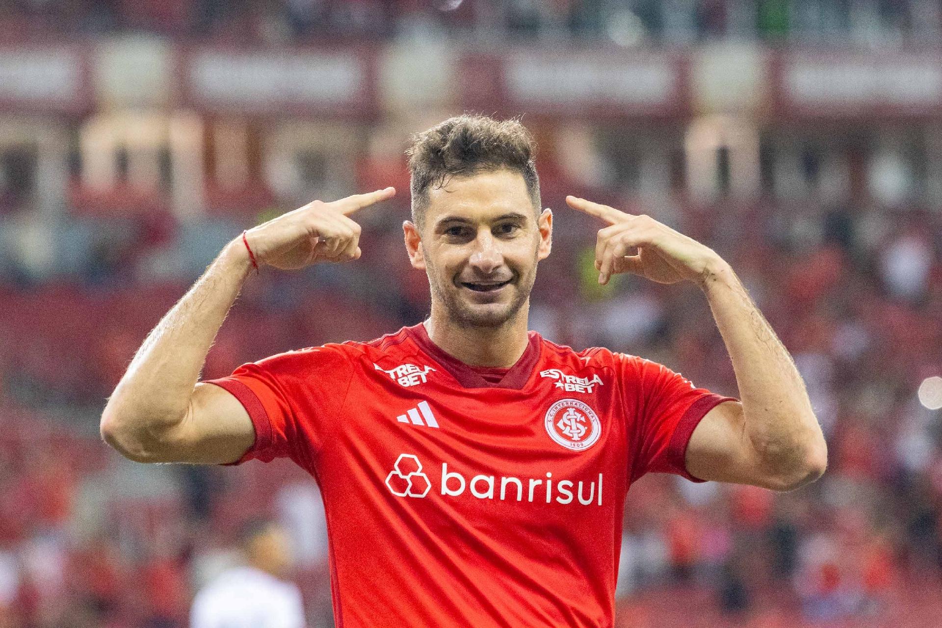 Lucas Alario dejaría el fútbol de Brasil
