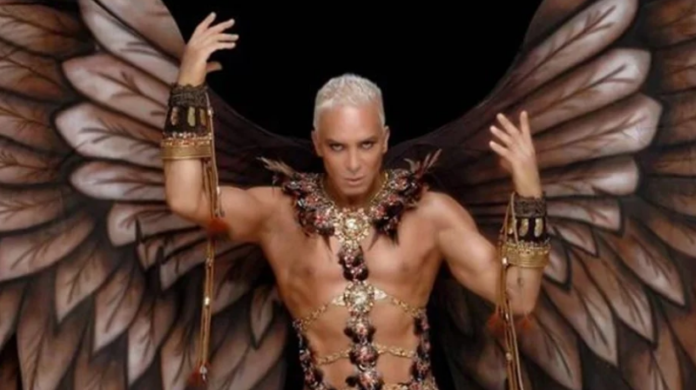 FLAVIO MENDOZA