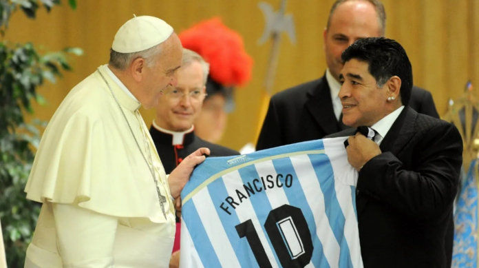 PAPA FRANCISCO MARADONA