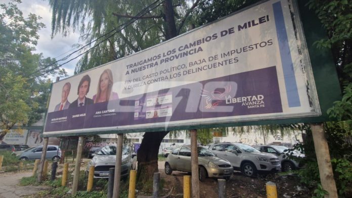 CARTELERÍA POLÍTICA