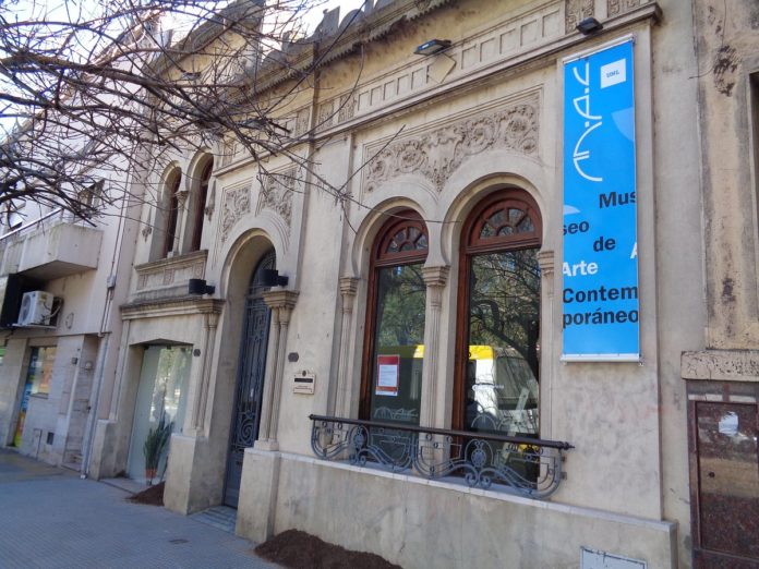 frente-del-museo