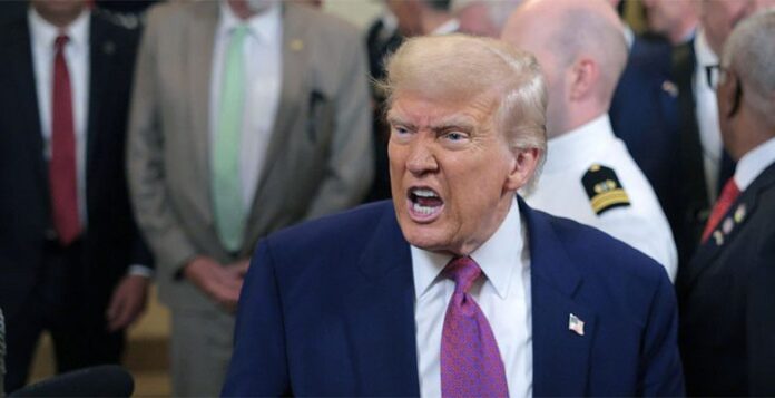DONALD TRUMP