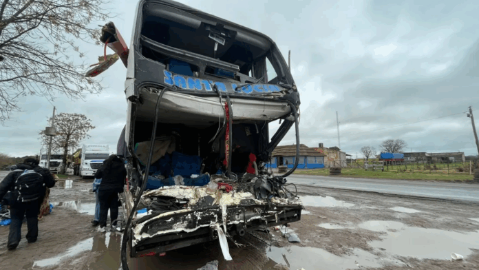 CAMION NELSON ACCIDENTE