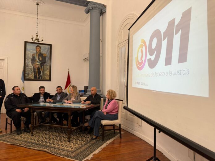 POLICIA 911 RECONQUISTA