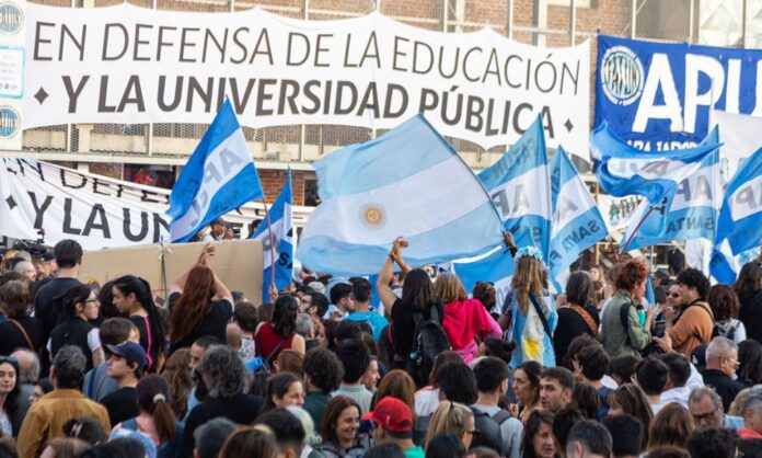 UNL-MARCHA-EDUCACION-PUBLICA-1-1024x615
