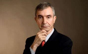 Nelson Castro volvió a empuñar la batuta y emocionó en Chascomús