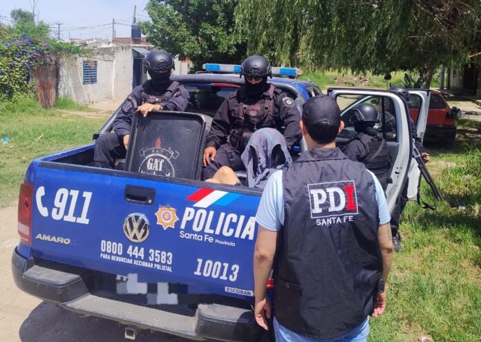 POLICIA
