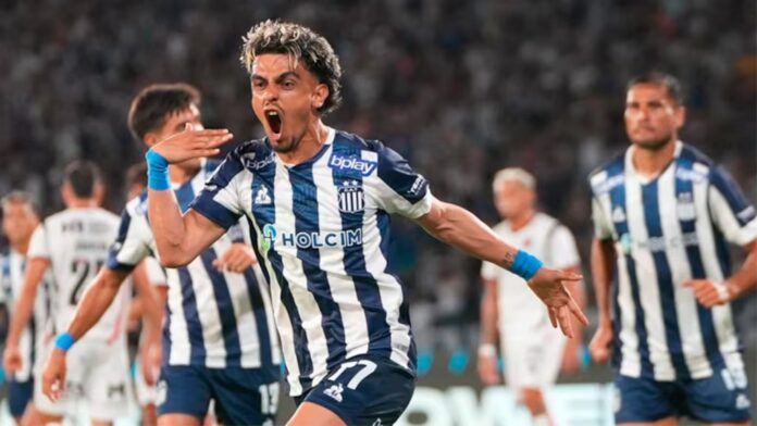 el-festejo-de-ronaldo-martinez-tras-convertir-en-su-debut-con-la-camiseta-de-talleres-TMZJUT7L5ZA6FKOI4IZNHZUDS4