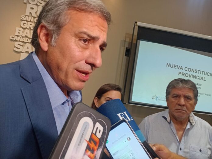 OSCAR MARTINEZ