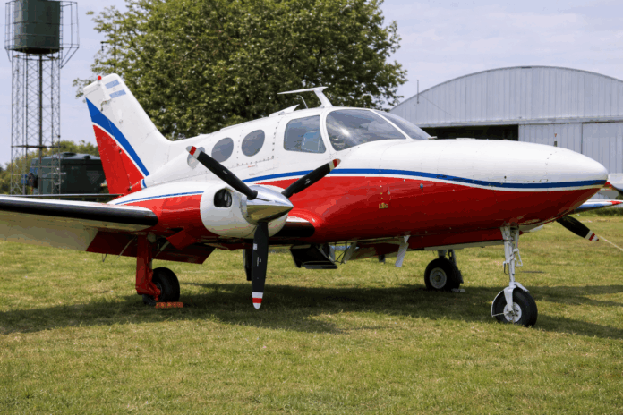 AVION 1