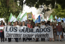 Los jubilados santafesinos cobrarán antes los aumentos: promulgaron la ley que reduce los plazos