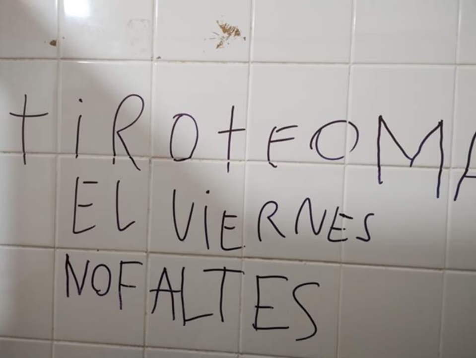 Imputaron a dos jóvenes por amenazas en una escuela de Llambi Campbell ...