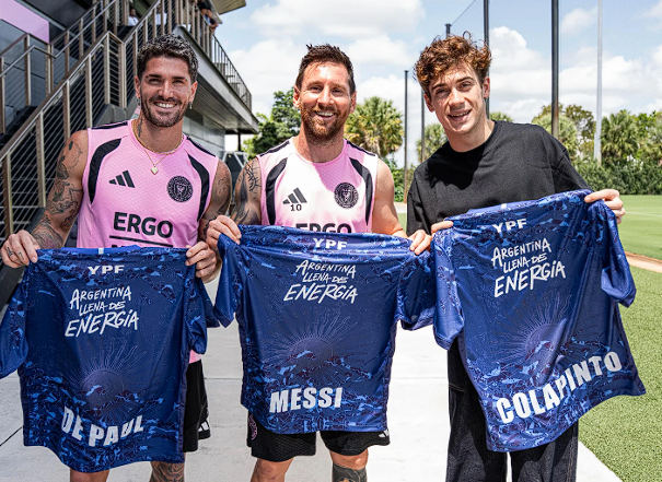 MESSI COLAPINTO
