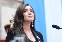 Villarruel cruzó a Adorni: “Me parece una vergüenza su accionar y sus explicaciones”