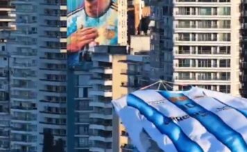 Alta en el cielo: la camiseta gigante de Messi volvió a volar por Rosario para celebrar el Mundial