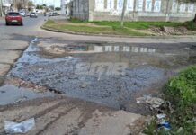 Barrio Centenario: vecinos exigen una solución urgente por un derrame cloacal que lleva años sin resolverse
