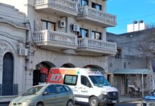 Operativo en barrio Candioti Sur: redujeron al hombre que se había atrincherado con un cuchillo en un edificio
