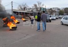UTRAM mantiene un corte en avenida Peñaloza y reclama pases a planta, horas extras y más personal