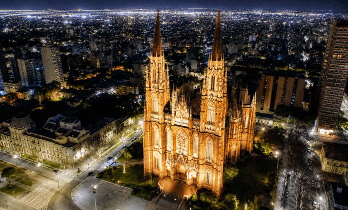 Superó a Notre Dame y Florencia: la catedral argentina elegida como la más linda del mundo