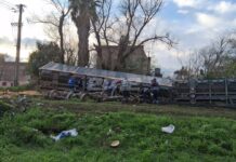 Continúan los trabajos para remover el tren descarrilado en Santa Rosa de Lima: ya retiraron dos vagones