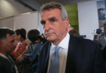 Agustín Rossi: “Argentina termina siendo cómplice de la fuga de Flavio Bolsonaro”