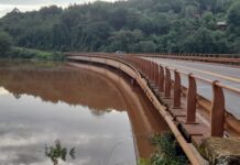 Alerta en Misiones: por la creciente cerraron pasos fronterizos y cortaron puentes