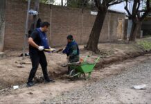 Más de 6 kilómetros de zanjas fueron saneados en barrios de Santa Fe