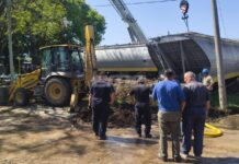 Descarrilamiento del Belgrano Cargas: una grúa rompió un caño y hay un corte de agua en Barranquitas