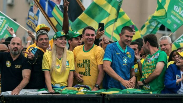 flavio-bolsonaro-2340723